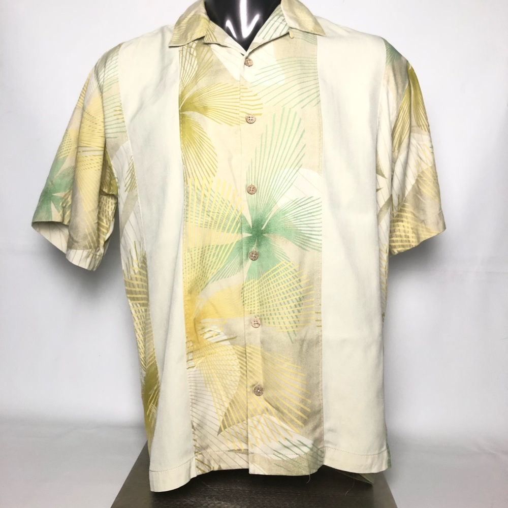 Tommy Bahama Men Hawaiian Casual bottom down shirt